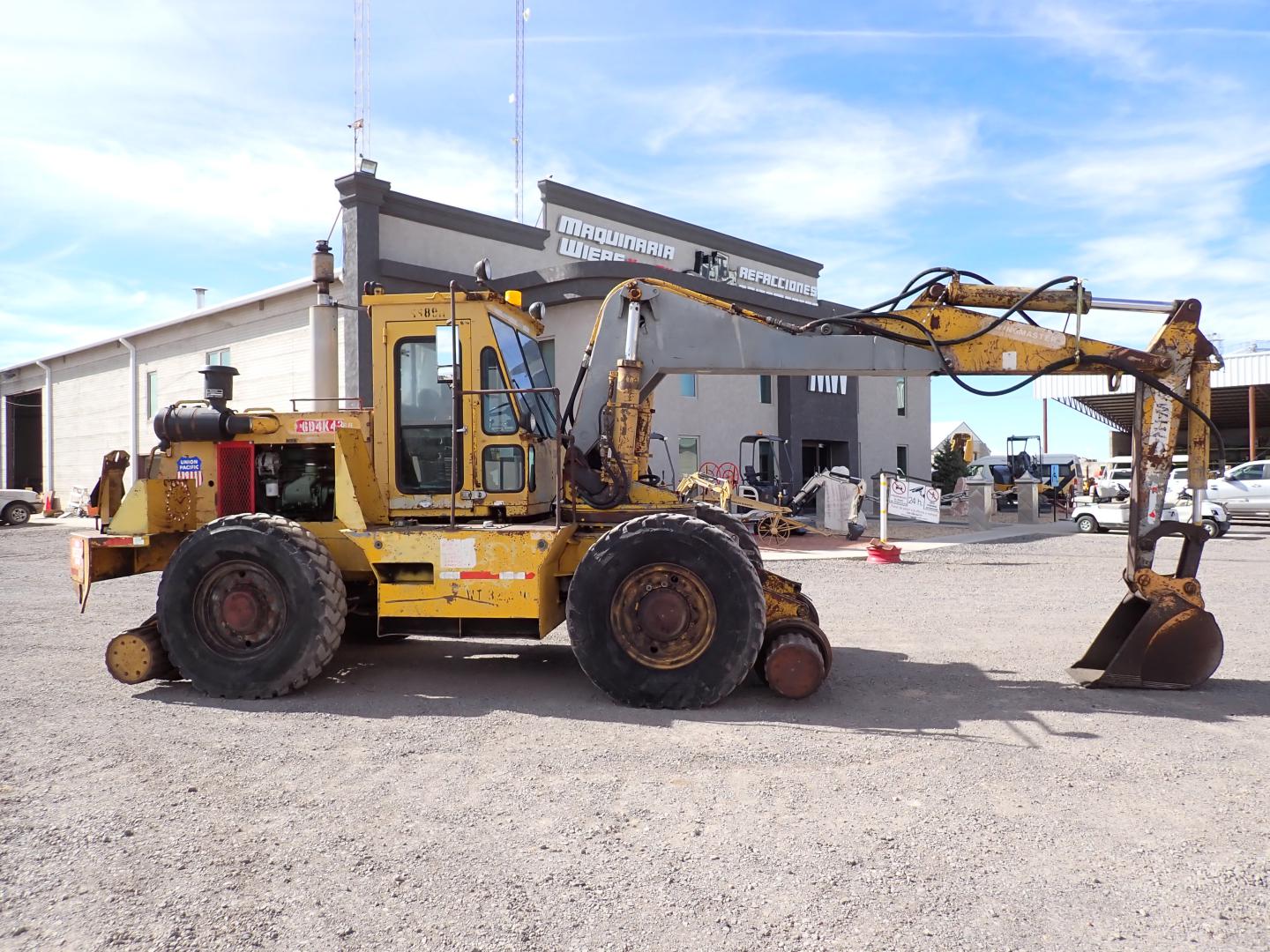 ./imagenes/INVOICE/2019/16595/EXCAVADORA FERROCARRILERA SOBRE LLANTAS SWINGMASTER_ 181 (22).JPG